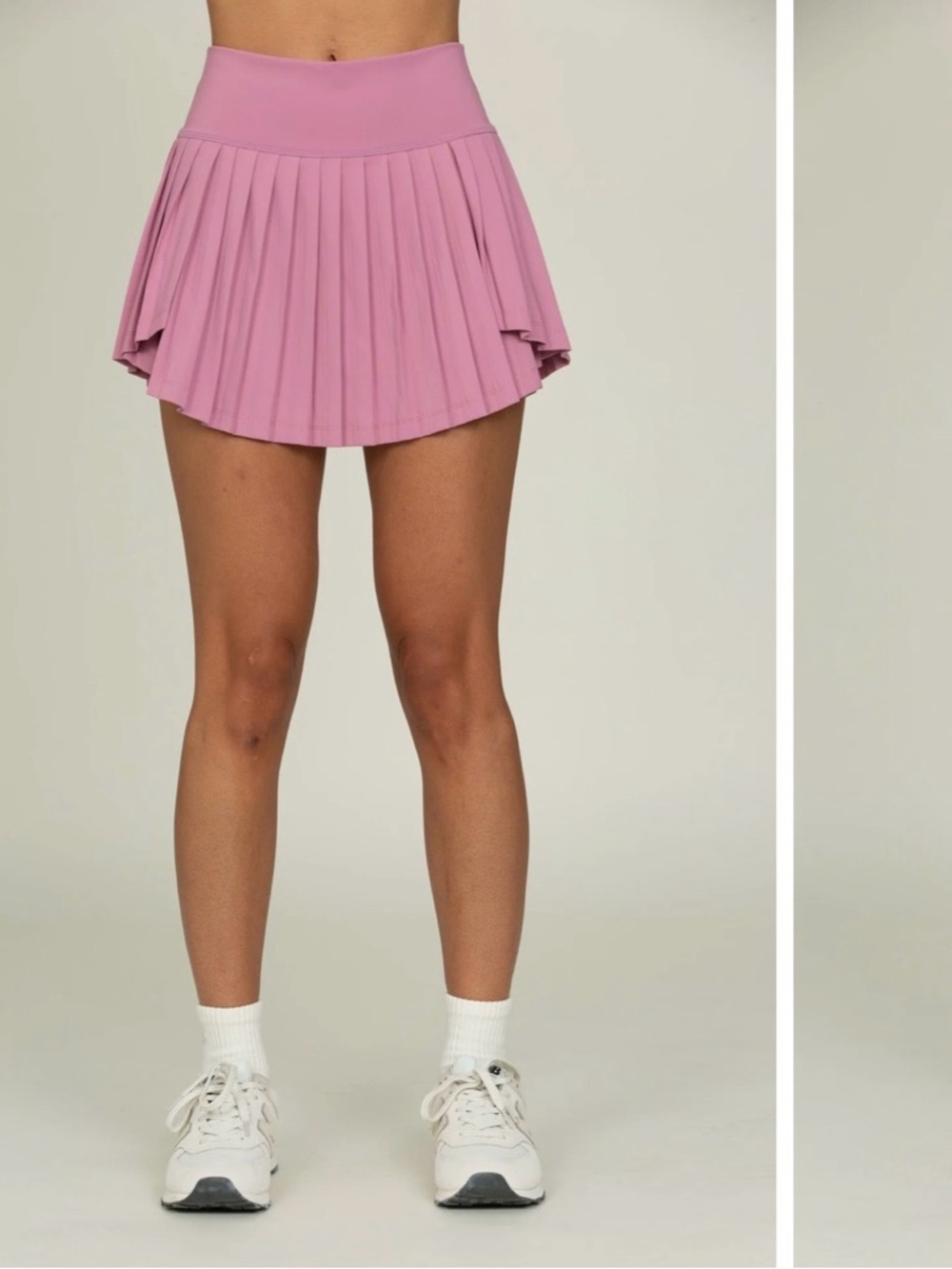 High-Waist Pleated Mini Skirt in Mauve Pink
